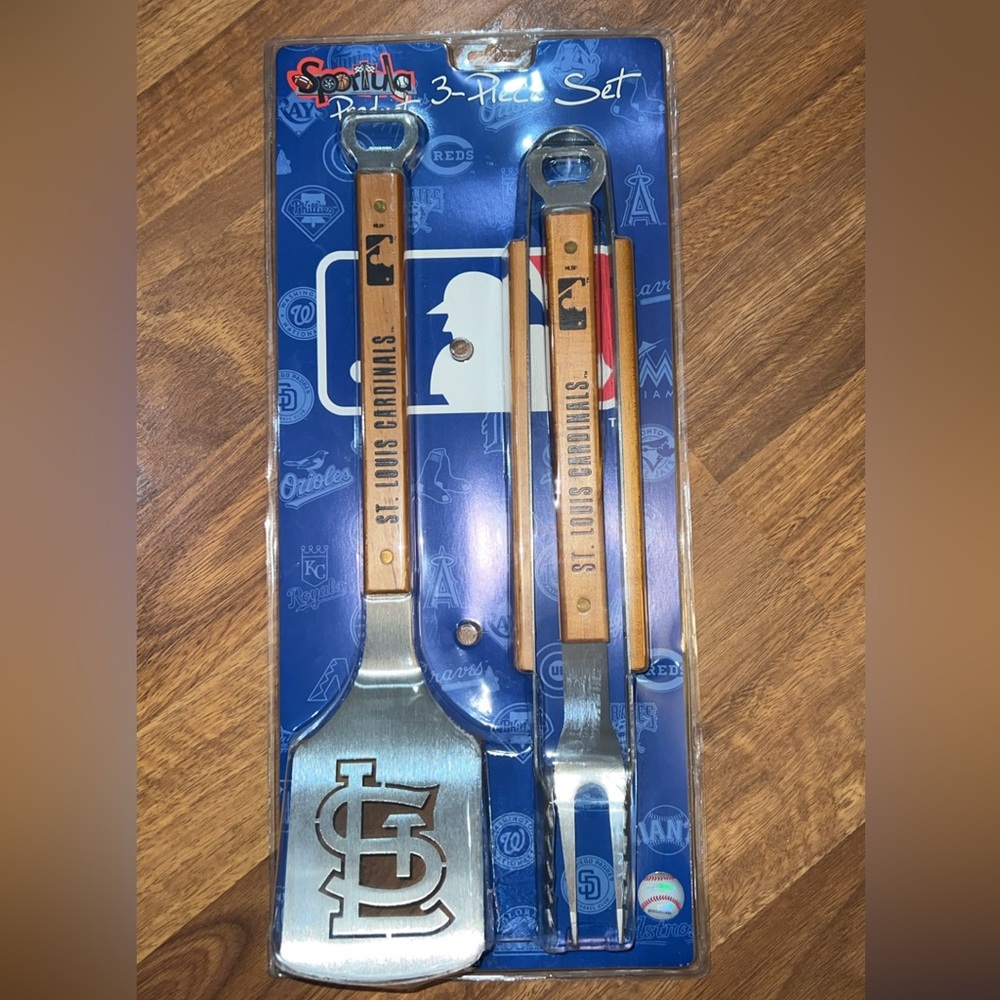 Sportula St. Louis Cardinals heavy duty BBQ Tool Set (3 pc), Brand new